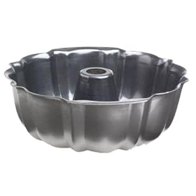 Nordic Ware Pro Form Heavyweight 12 Cup Bundt Pan