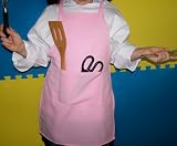 PINK APRON KIDS CHILDREN FITS 2-7 YR OLDS 15x21 INCHES REAL FABRIC 100% POLY GIFT PARTY FAVOR