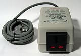 STEP UP DOWN TRANSFORMER ADAPTER 300W 110v/220v 220/110