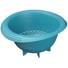 Le Creuset Silicone 1-Quart Berry Colander, Caribbean