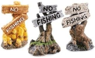 Classic PETBLIS No Fishing Ornament 8cm Asstd, 100 g