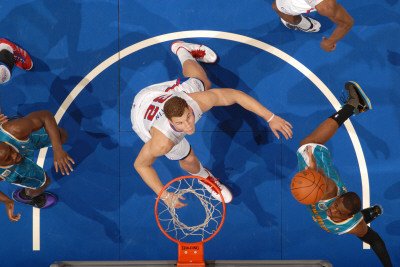 New Orleans Hornets v Los Angeles Clippers: Chris Paul and Blake Griffin Photographic Poster Print by Andrew Bernstein, 28x42