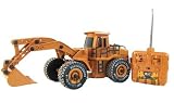 Super Truck 1/32 Scale Radio Controlled Digger inc. Moveable Bucket & Gift Box