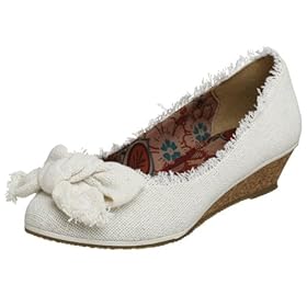 BC Footwear Women's Imaginary Line Wedge Pump