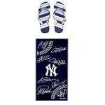 New York Yankees Beach Towel and Flip Flop Combo Set Sz L