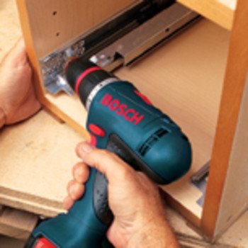 Factory-Reconditioned Bosch 32618-2G-RT 18-Volt Ni-Cad 3/8-Inch Cordless Drill/Driver Kit