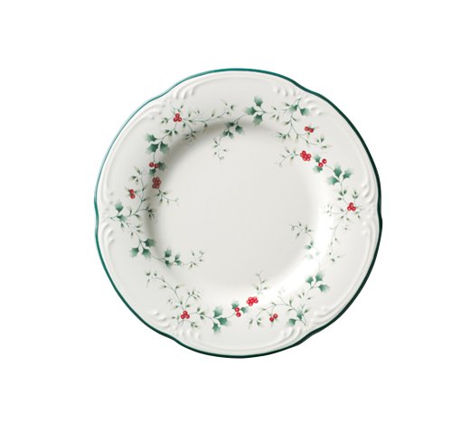 Pfaltzgraff Winterberry 9-Inch Luncheon Plates, Set of 4