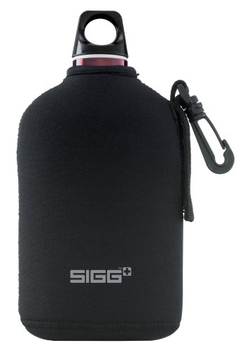 Childrens Toyshop  Sporting Goods : Sigg Oval Water Bottle Thermal Pouch (0.6-Liters, Black)