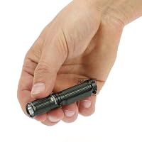 【CREE XP-G R5 搭載】 OLIGHT i3 EOS BLUE 本体色:ブルー / 単4電池×1本使用モデル