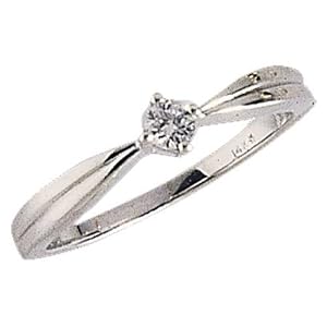 14Kt White Gold Solitaire Ring