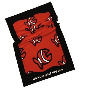 IQ Beachtowel Allover Fish - Red -Strandhandtuch