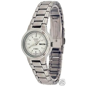 Seiko 5 Women's Automatic Self-Winding Watch Model SYME39K1