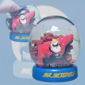 Figurine Walt Disney/Pixar boule à neige Mr Indestructible