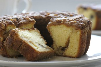 Coffeecakes.com Traditional Cinnamon Walnut Coffee Cake