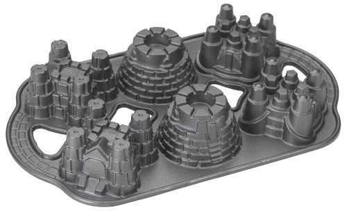Nordic Ware Platinum Bakeware Castles Cakelette Pan by NordicWare