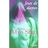 Jeux de dames noires et blanches quand elles sont nues