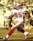 Vernon Davis Autographed / Signed San Francisco 49ers 8x10 Photo
