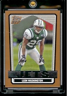2007 Topps Draft Picks & Prospects #79 Leon Washington New York Jets Football Card - Mint Condition - In Protective Display Case!