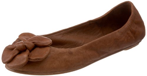 Gee WaWa Womens Leya Ballet Flat,Cognac Borello,7.5 M US