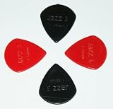 Produkt-Bild: JAZZ III Standard Plektren Set (Tip 3 spitz) -- 4 Plektren f&uuml;r schnelles Spiel und kontrollierten Anschlag - in der St&auml;rke von 1,38 mm (Gitarrenplektrum)