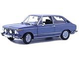 Review Minichamps 100021010 / Diecast Model BMW 2000 Tii Touring (1973) in Metallic Blue (1:18 scale)