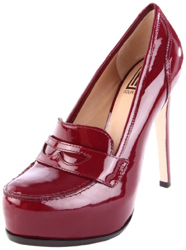 Pour La Victoire Womens Larkin Slip On Loafer