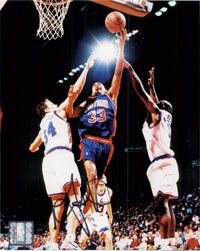 Signed Hill, Grant (Detroit Pistons) 8x10 Photo