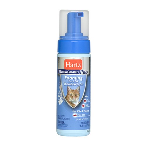 Hartz UltraGuard Plus Foaming Flea & Tick Shampoo for Cats 5.25oz