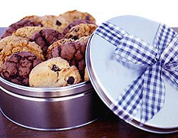 Chip-N-Dough Signature Tin - 16 Large Gourmet Cookies by Chip-N-Dough Cookie Company