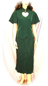 Heart Neck Short Sleeve Bridal Blouse and Broomstick Skirt Set in Hunter Green