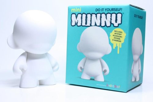 Kidrobot mini MUNNY White Edition