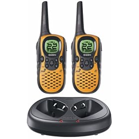 Uniden GMR645-2CK 22-Channel 6-Mile GMRS/FRS 2-Way Radios with Charging Cradle (Pair)
