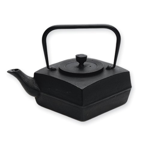 "Old Dutch 28-Ounce Cast-Iron Symmetry Teapot, Matte Black" "Old Dutch 28-Ounce Cast-Iron Symmetry Teapot, Matte Black"
