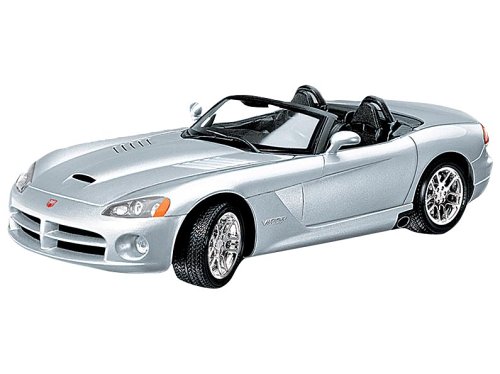 Childrens Toyshop  Toys : Bburago 1:24th Star Collection: Dodge Viper SRT/10
