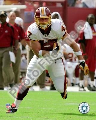 Chris Cooley Redskins Running 8x10 Photo
