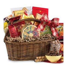 Snack Lover's Gourmet Food and Snacks Sampler Gift Basket - Small