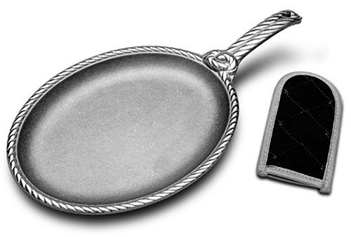Wilton Armetale Grillware Sizzle Platter with Pot Handle Sleeve