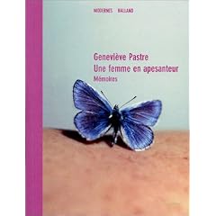 Une femme en apesanteur