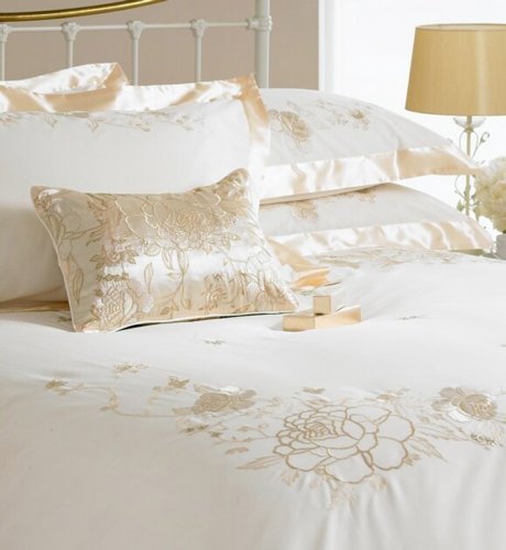 Cotton Rich Floral Patterned Oxford Pillowcase