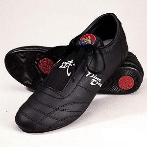 Pine Tree Low Cut Sneaker (Black) - Size 8 Image Pine Tree Low Cut Sneaker (Black) - Size 8