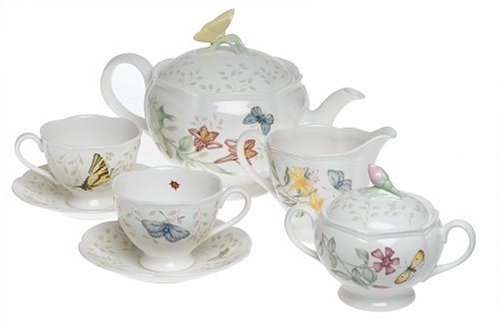 Image of a tea set