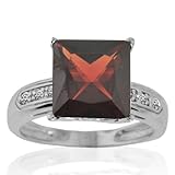 14k White Gold Princess Garnet and Diamond Ring (.06 cttw, I-J Color, I1 Clarity)