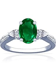 18K White Gold Oval Cut Emerald Ring With Sidestones