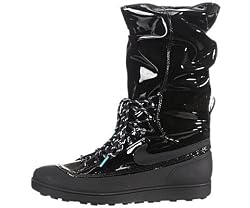 Nike Women's WMNS NIKE STORM WARRIOR HI BOOTS