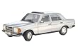Revell Metall-Sammlermodell 08889 - Mercedes Benz 230 E, silbergrau im Ma�stab 1:18