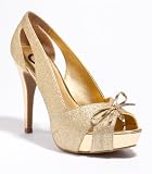 G by GUESS Craft Heel, GOLD (6 1/2)
