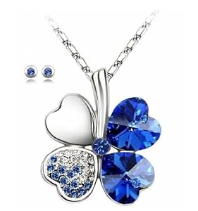 Parure Collier et Clous d'Oreille Trèfle 4 feuilles Coeur Porte-Bonheur en Cristal de Swarovski et chaîne en plaqué Or blanc 18 carats - Bleu Marine