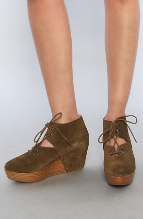 80%20 The Scarlet Wooden Wedge Wallabee in Chocolate,Shoes for Women from 80%20