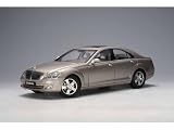 Mercedes-Benz S-Klasse (S Class) SWB S500 1/18 Cubanit Silver