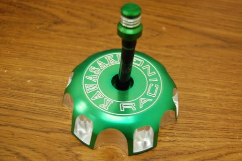 GREEN CNC BILLET FUEL GAS CAP For KAWASAKI KFX 450R KX250 YZ125 KLX450R GC11